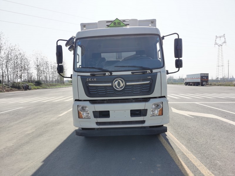 東風(fēng)天錦國六6米8醫(yī)療廢 東風(fēng)天錦國六6米8醫(yī)療廢