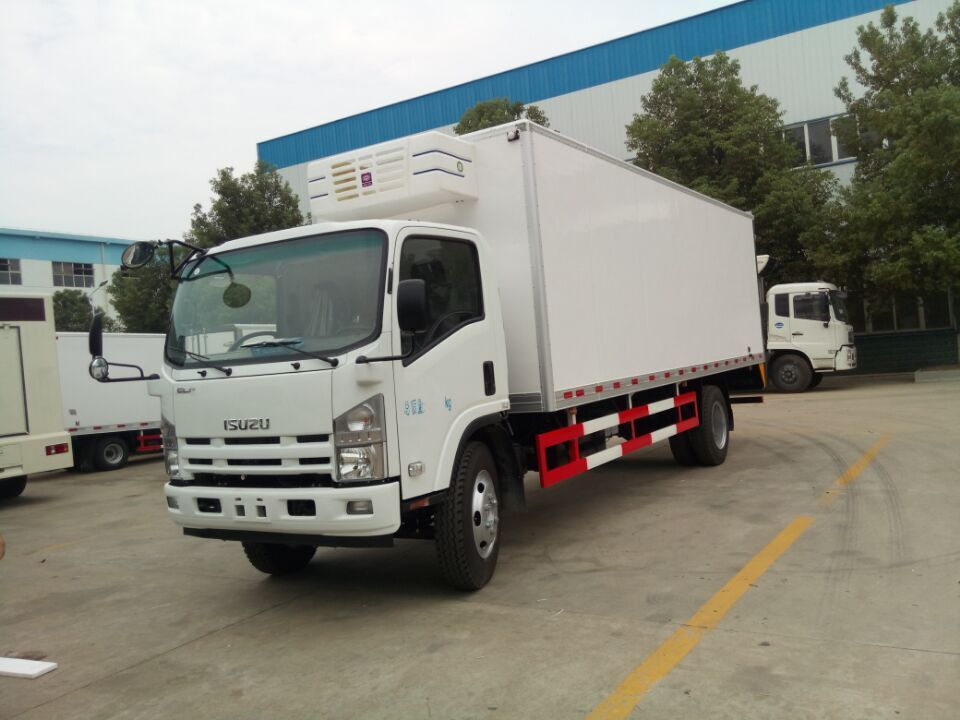 五十鈴700P (3).jpg