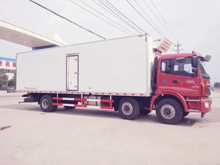 歐曼小三軸冷藏車