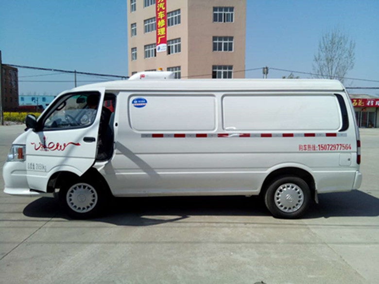 風(fēng)景面包冷藏車