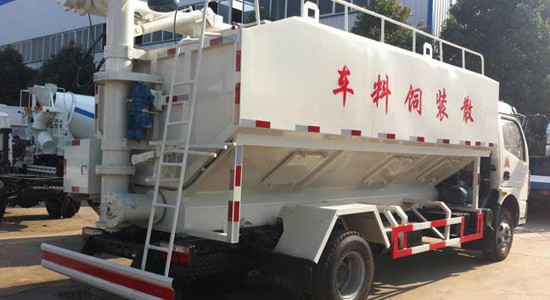 東風(fēng)12方散裝飼料車