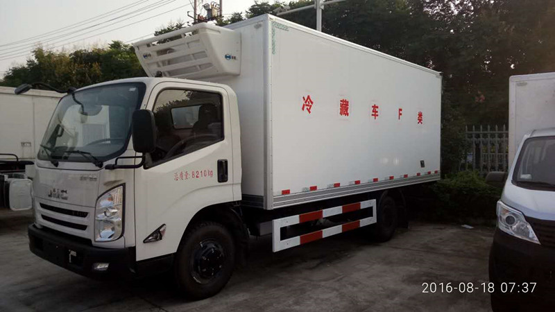 江鈴國五5米2冷藏車