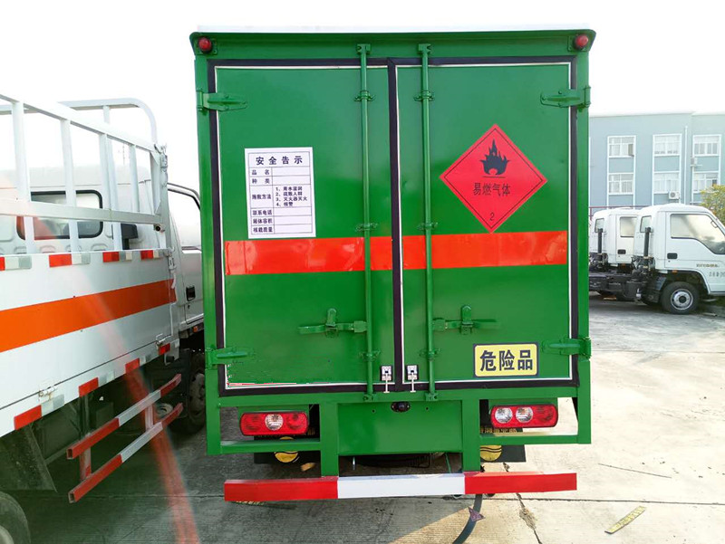 躍進(jìn)國(guó)五廂式氣瓶運(yùn)輸車 (3).jpg