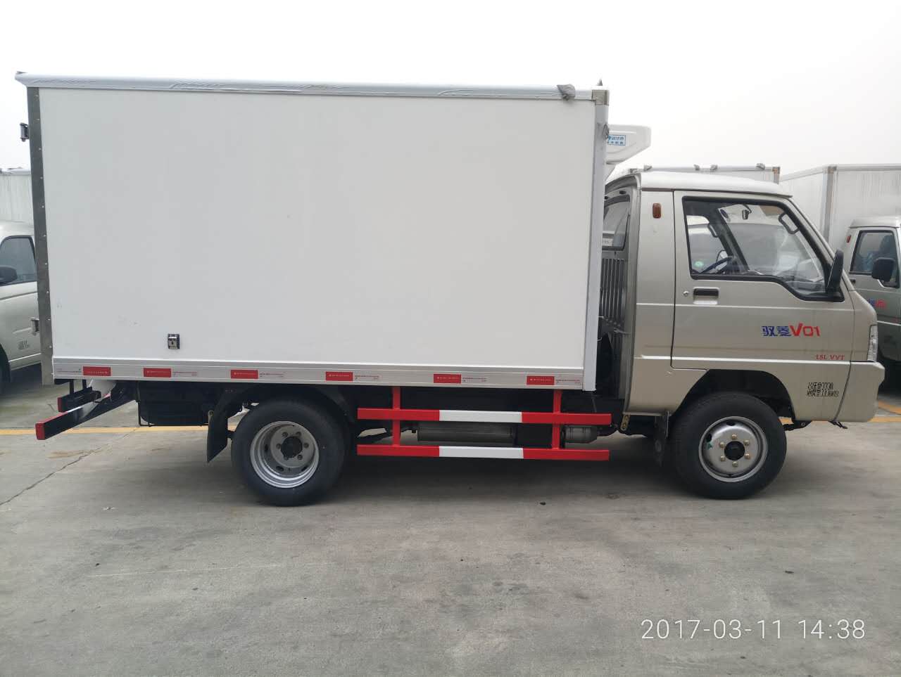 福田馭菱國(guó)五后雙輪冷藏車 (5).jpg