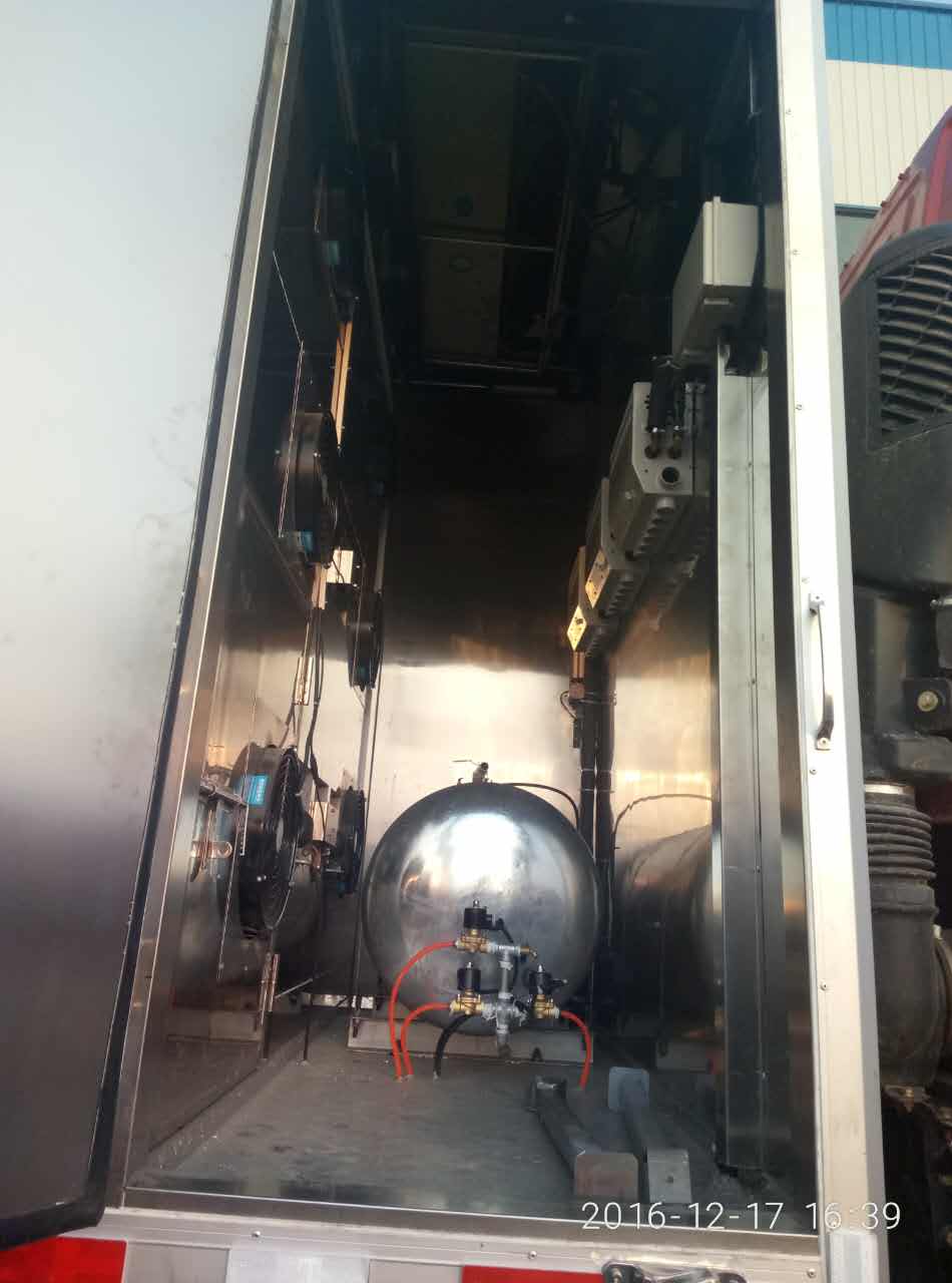 歐曼9米6豬仔運輸車 (24).jpg