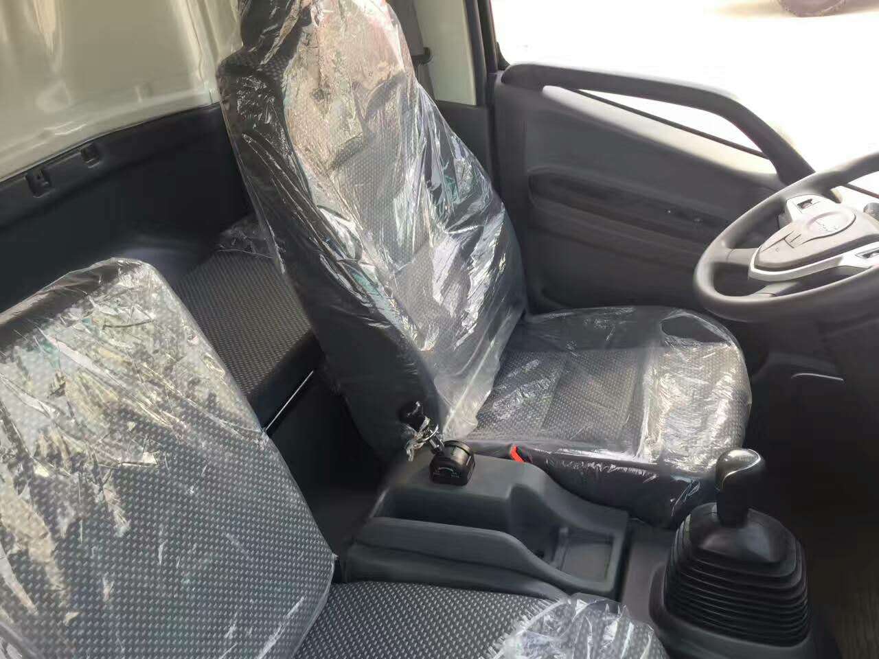 江淮帥鈴國五排半冷藏車 (8).jpg