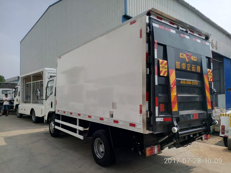 五十鈴KV600國五4米2冷藏車 (2).jpg