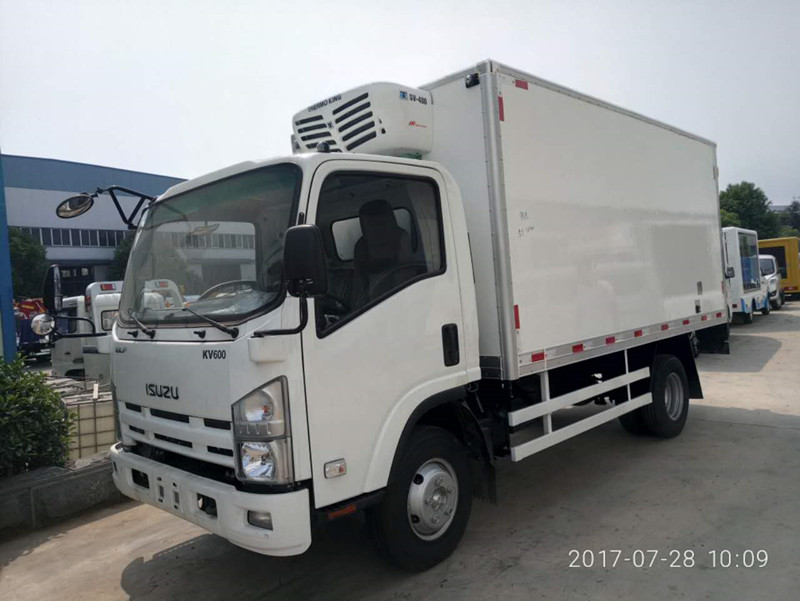 五十鈴KV600國五4米2冷藏車 (4).jpg