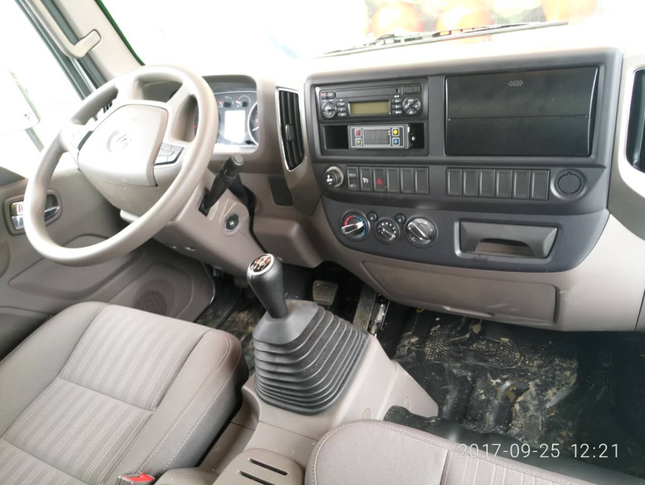 歐馬可S3國(guó)五4米2冷藏車 (8).jpg