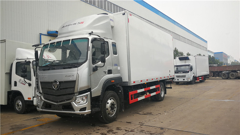 歐馬可5米9肉鈎冷藏車