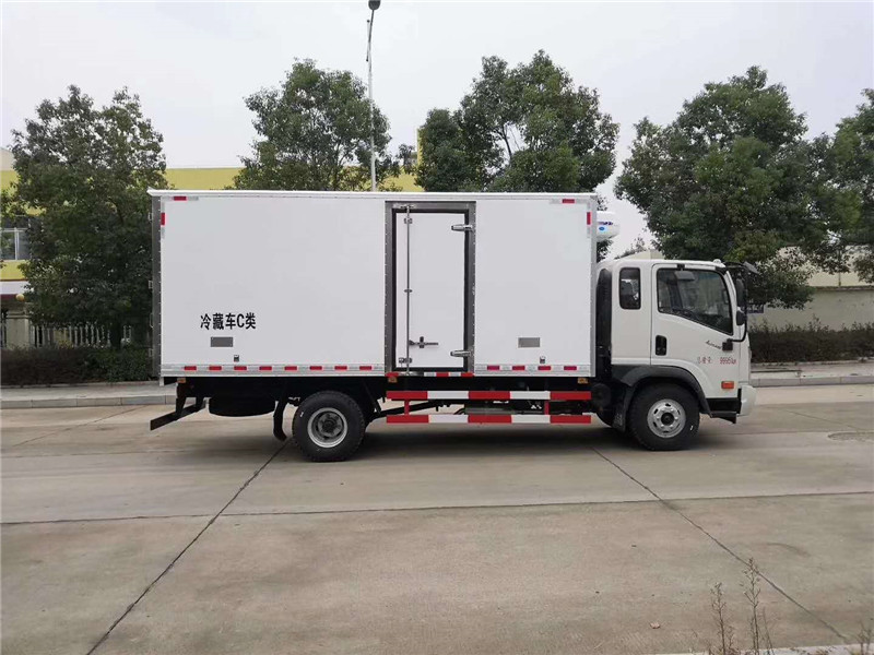 大運(yùn)5米2冷藏車 (2).jpg