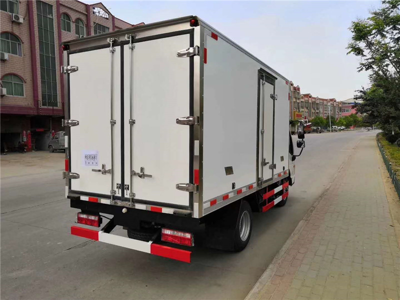 江淮康鈴3米7冷藏車