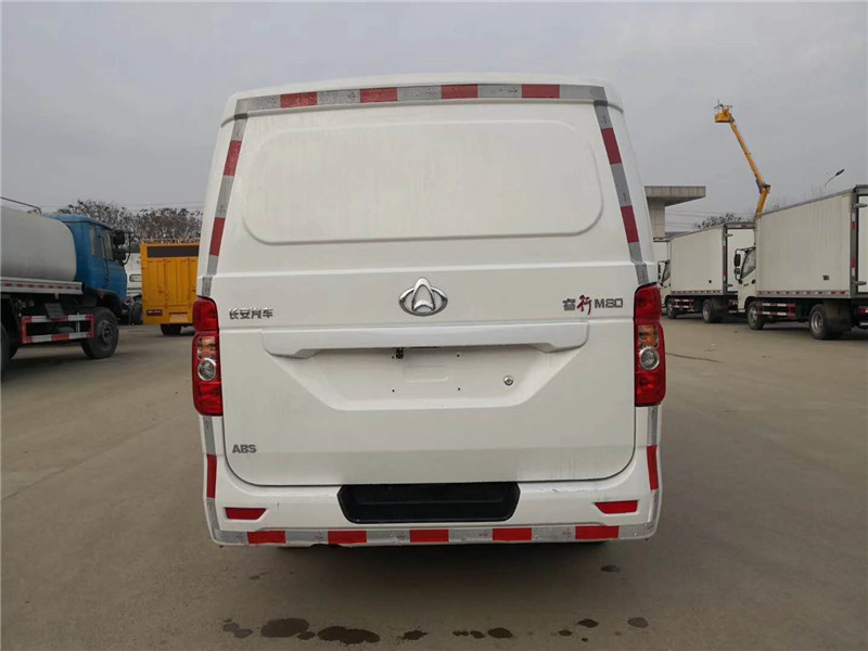 長(zhǎng)安睿行國(guó)六面包冷藏車(chē) (6).jpg