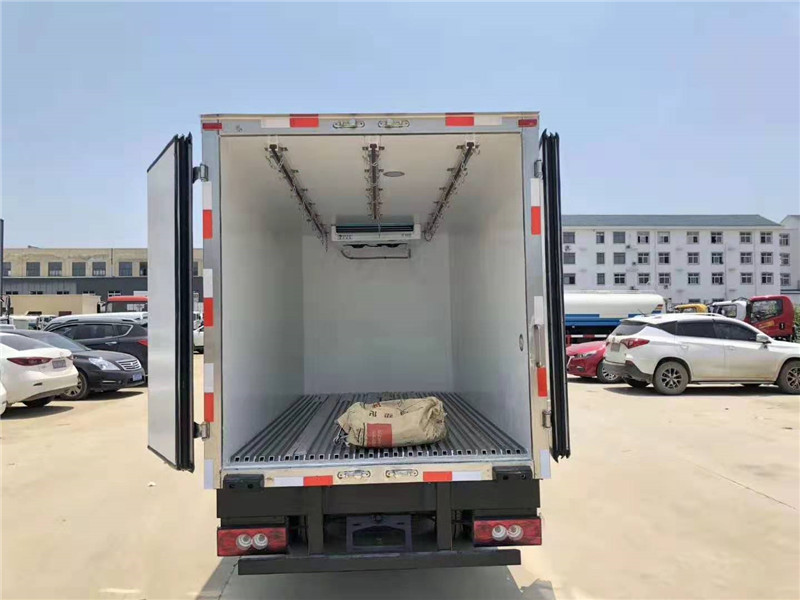 江淮康鈴國六3米5冷藏車 (7).jpg