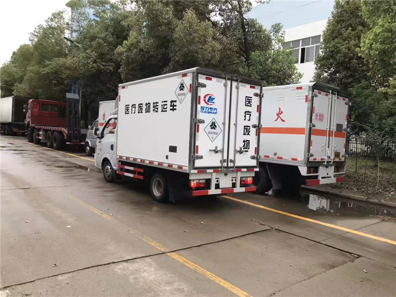 東風(fēng)途逸國六3米5醫(yī)療廢物轉(zhuǎn)運(yùn)車 (4).jpg