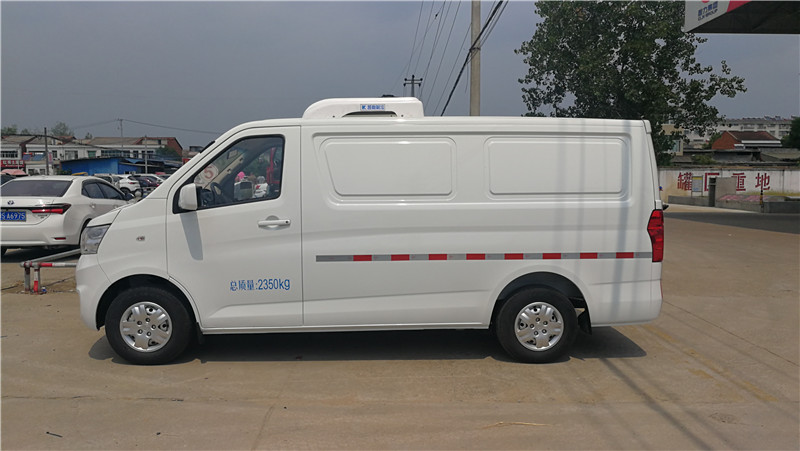 長安睿行國六面包冷藏車