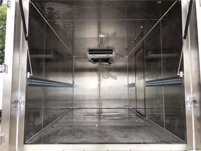 五十鈴4米2醫(yī)療廢物轉(zhuǎn)運車 (6).jpg