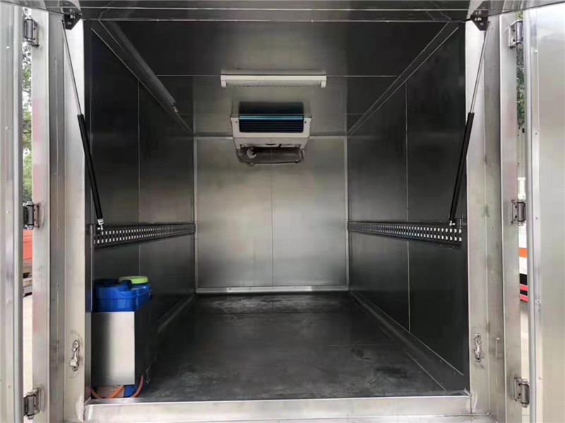 躍進(jìn)3米2醫(yī)療廢物轉(zhuǎn)運(yùn)車(chē) (9).jpg