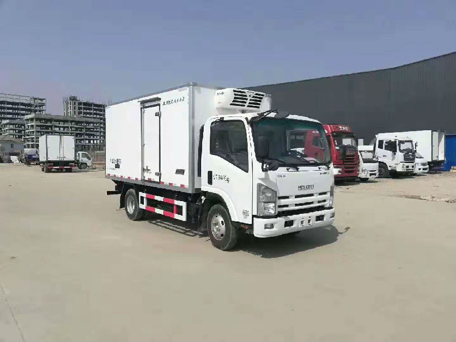 五十鈴KV600國六4米2冷藏車 (1).jpg