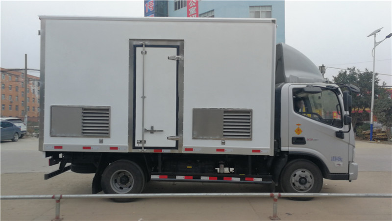 4米2藍(lán)牌雞苗運(yùn)輸車