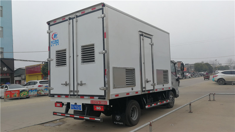 歐馬可4米2雞苗運(yùn)輸車 (11).jpg