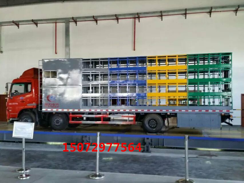 天錦小三軸養(yǎng)蜂車(chē) (3).jpg 天錦小三軸養(yǎng)蜂車(chē) (3).jpg